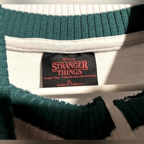 Netflix Stranger Things | Official Hawkins School Full Zip Sweater | XL | Rad!! - Picture 9 of 11